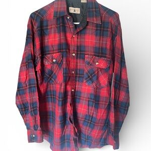 Northwest Territory Red and Blue Plaid Button Down Shirt Vintage 60/70 .L27